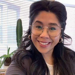 Meet your Posher, Kaye